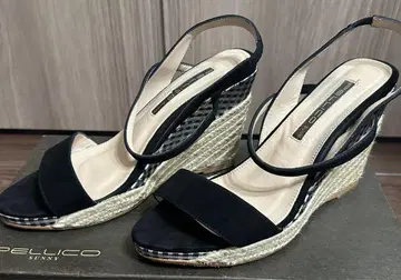 PELLICO 블랙 웨지 샌들