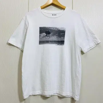 THREE DOTS Graphic tee by AKIRA 사진 T L