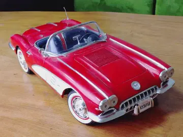 시보레 코르벳 1958 1/12 스케일 빨간색