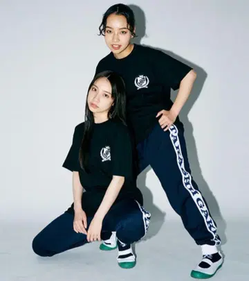 새로운 학교의 리더 공식 학교 휘장 2XL 반팔 티셔츠 로고 레어