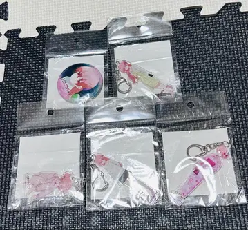 토니카쿠카와이이 캔뱃지 아크릴 키링 새상품 5개 익명 배송 아크링 키링