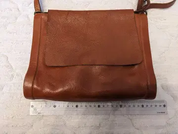 일비종떼 브라운 크로스 바디백