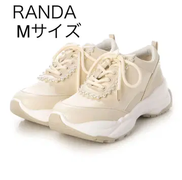 RANDA 펄 스니커즈 (M 사이즈 크림)
