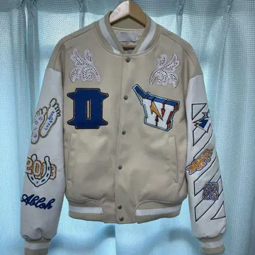 OFF WHITE 자수 바시티 자켓 베이지