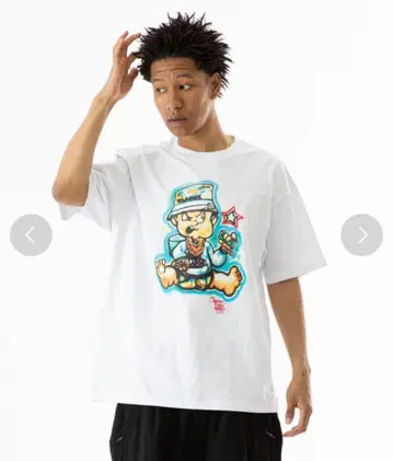 XLARGE 화이트 티셔츠 캐릭터 그래픽
