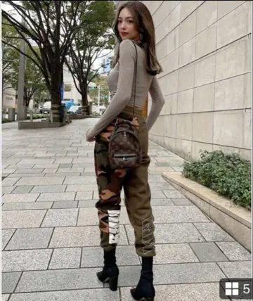 MIRROR9 카모플라쥬 스웨트 팬츠