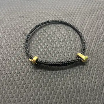 심플한 블랙 팔찌