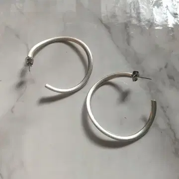 실버 후프 귀걸이