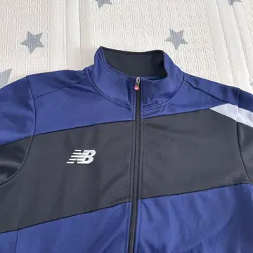 New Balance 트랙 자켓 저리