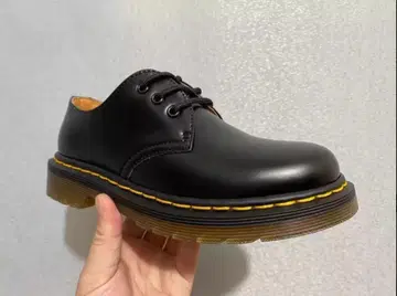 Dr.Martens 닥터마틴 1461 클래식 로우탑 3홀