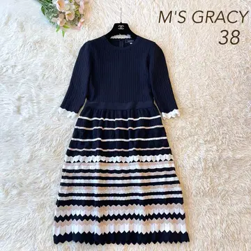 컨디션 최상 M'S GRACY 2022년 멀티 보더 니트 원피스 38