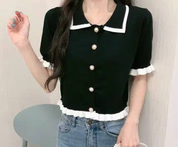 프릴 장식 펄 버튼 반팔 셔츠