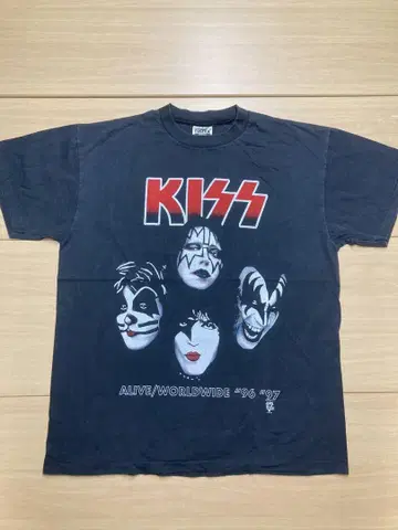 KISS XL 티셔츠
