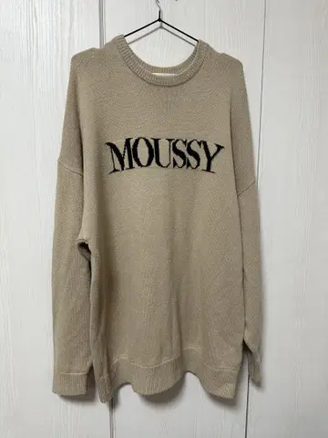 MOUSSY 베이지 로고 스웨터 FREE 사이즈