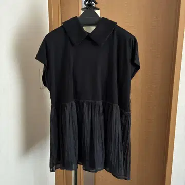 블랙 튜닉 반팔 셔츠 칼라