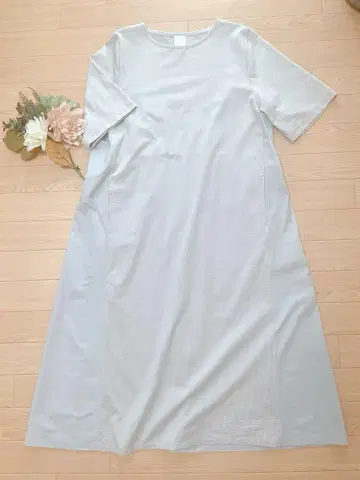 새상품급 PUPULA 면 린넨 스트라이프 절개 원피스 그레이 38