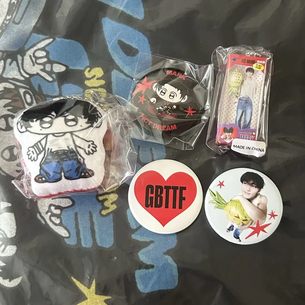 NCT | 엔시티 NCT DREAM TIME RIDERS pop up wts bttf mark