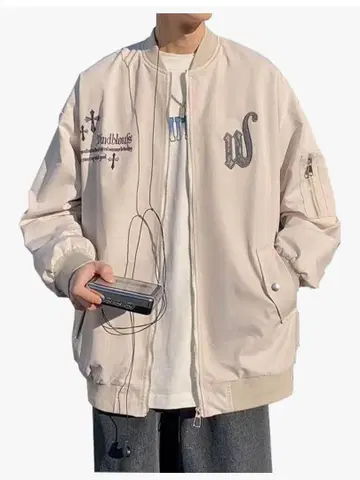베이지 자수 나일론 자켓