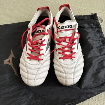 Mizuno Morelia 축구화 24.5cm
