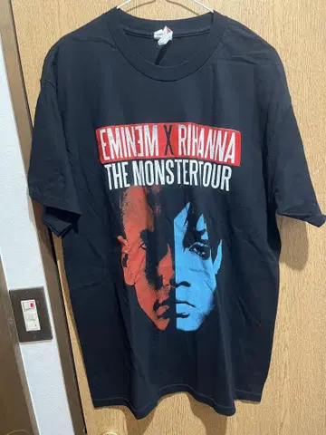 EMINEM x RIHANNA THE MONSTER TOUR 티셔츠