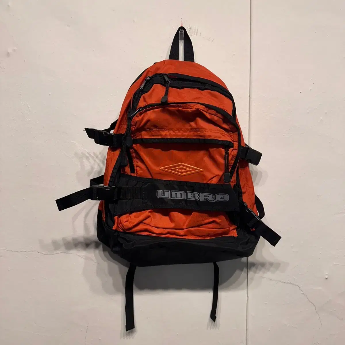 UMBRO☆DANKER BACKPACK 34L UMBRO☆Danker (34L crossback configuration) (UMBRO/バック