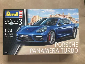 Revell 포르쉐 파나메라 07034