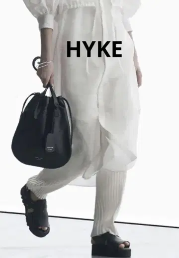 hyke 와이드 리브 니트 팬츠 새상품급
