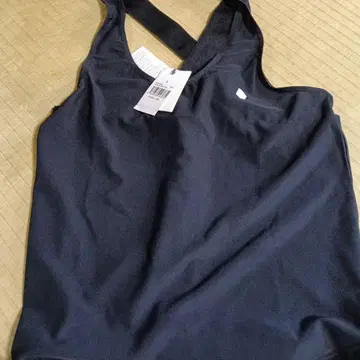 미사용 새상품 VOLCOM 블랙 탱크탑