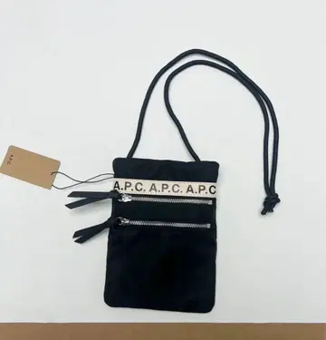 아페쎄 넥 파우치 숄더백 블랙