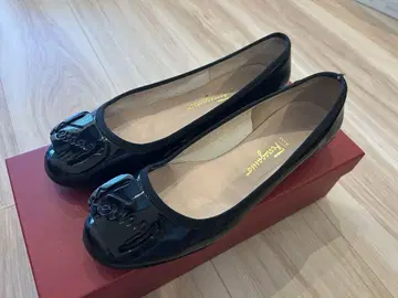 My Ferragamo 블랙 플랫 슈즈