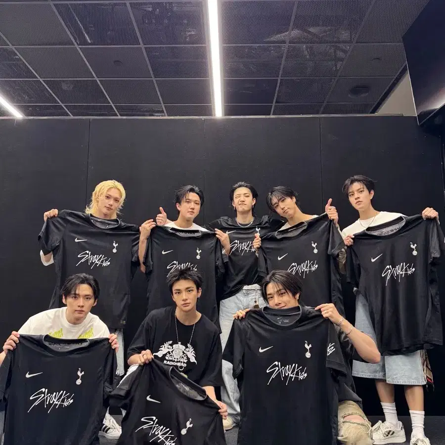 Stray Kids x Tottenham Apparel Collaboration Uniform #스키즈