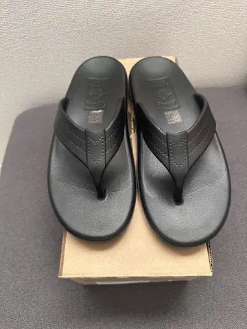ISLAND SLIPPER 블랙 플립플랍