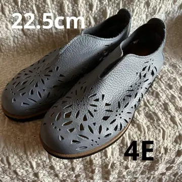 [새상품] 소가죽 펀칭 레더 슬립온 라이트 블루 22.5cm 4E