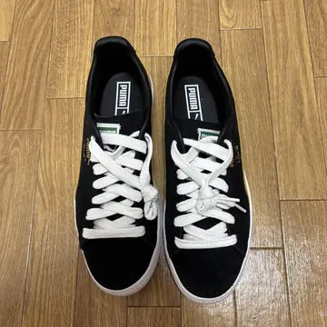 푸마 스웨이드 블랙스 스니커즈 27cm