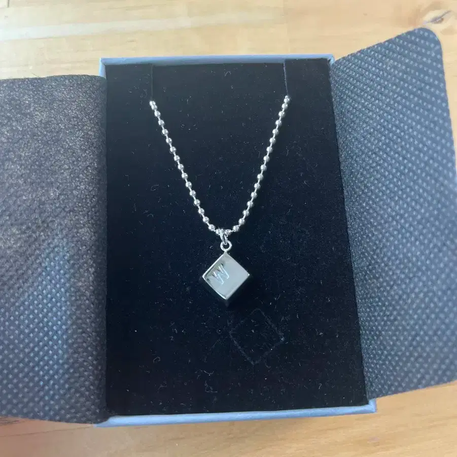 SEVENTEEN | 세븐틴 Seventeen wonwoo 9 zuu anniversary necklace