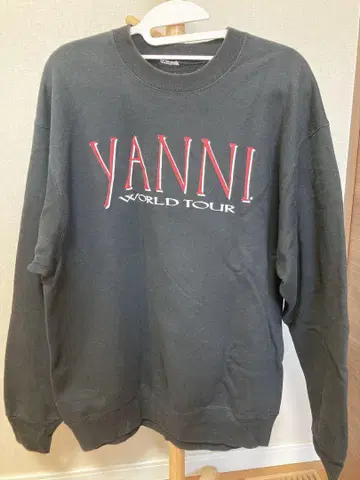 YANNI 야니 맨투맨