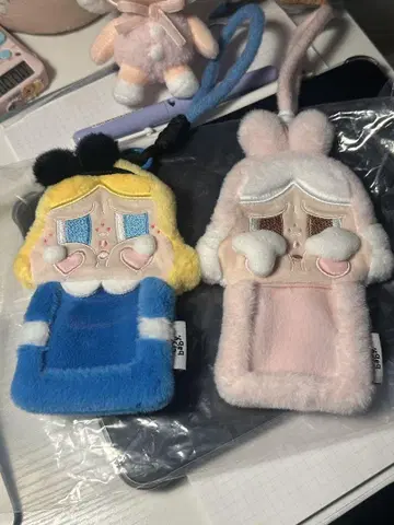 POP MART CRYBABY 시리즈 카드 홀더 인기 디자인 2개 세트