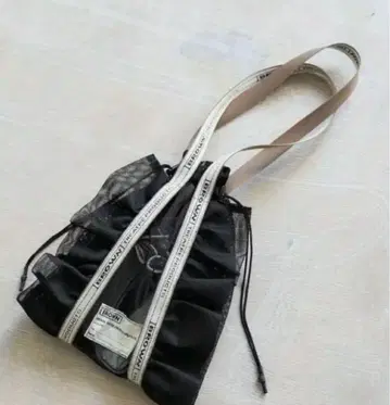 블랙 메쉬 토트백 BROWN THEATRE PRODUCTS