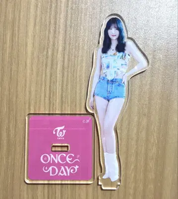 TWICE 허벅지 아크릴 스탠드