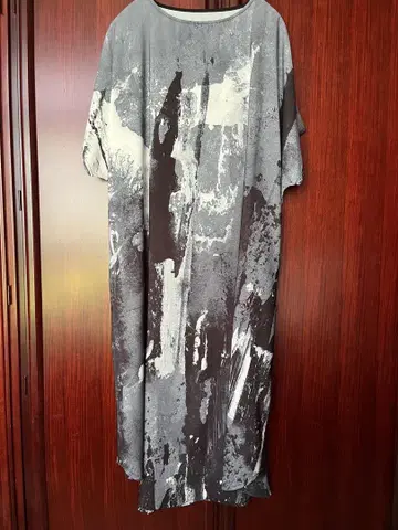 ANTIQUA 안티카 반팔 원피스 모노톤 넉넉한 여름 원피스
