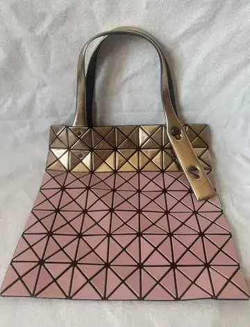 새상품급 기하학 패턴 핑크 핸드백