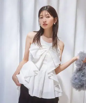 SNIDEL 리본 디테일 블라우스