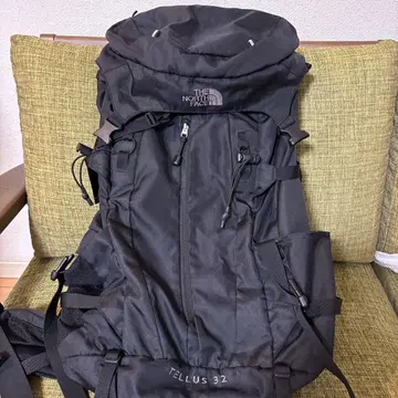 THE NORTH FACE TELLUS 32 블랙 백팩
