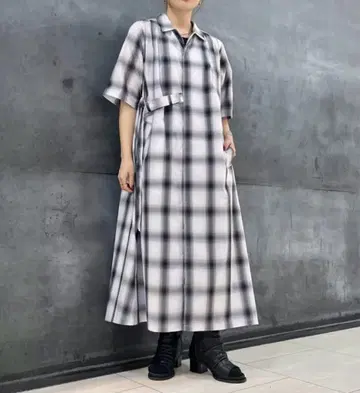 ZUCCa 2025 AW 옴브레 체크 원피스 그레이