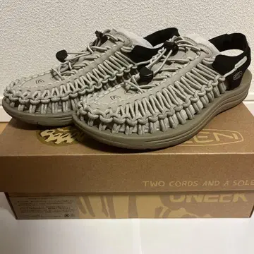 KEEN UNEEK 27cm 타우프/블랙