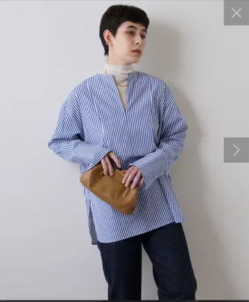 Whim Gazette 윔 가젯 슬래시 블라우스