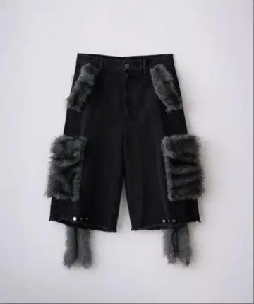 GRANCY 퍼 포켓 디자인 하프 데님 카고 팬츠 블랙 L