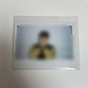 TREASURE Pleasure 팝업 행사장 한정판 폴라로이드 정우