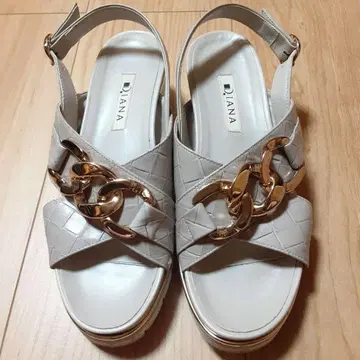 DIANA S 사이즈 웨지솔 샌들
