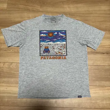 PATAGONIA 캐플린 쿨 데일리 그래픽 그레이 티셔츠 M